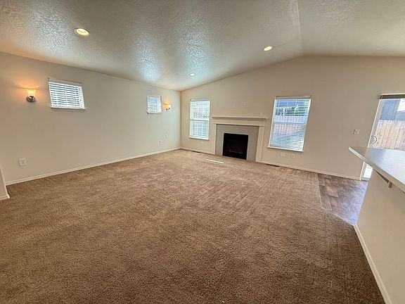 3rd image of 21177 SE Azalia Ave