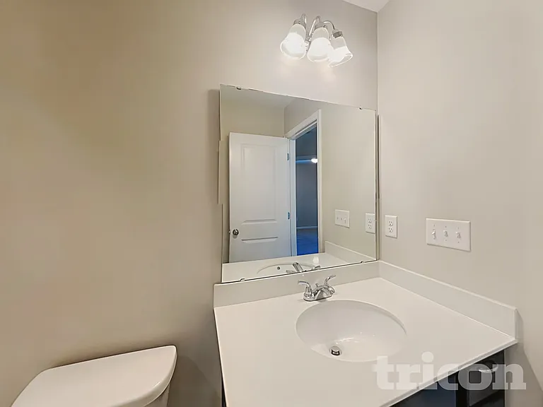 312 Winston Ln — Photo 15
