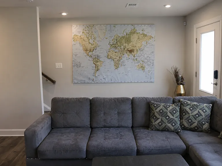 9543 Capital Ln — Photo 3