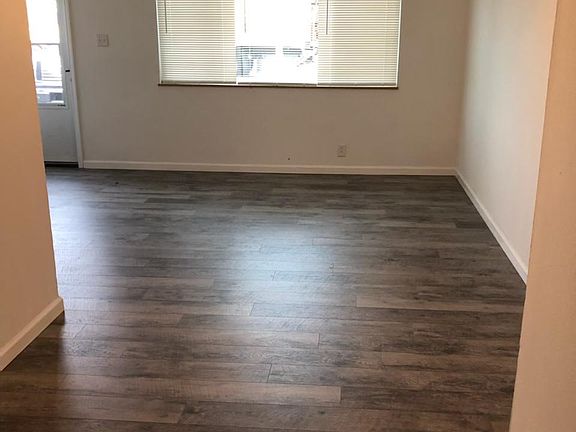 2nd image of 10762 Tropic Dr