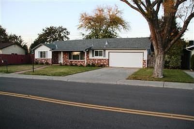 2nd image of 1915 W Portola Ave
