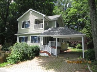 42 Point Breeze Dr, West Milford, NJ 07421