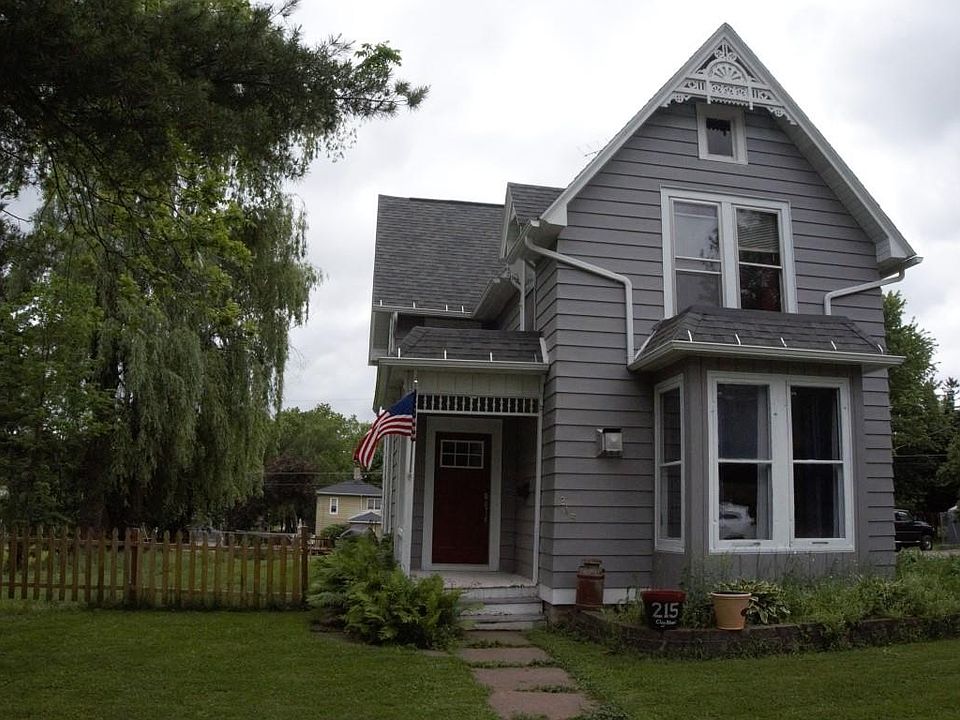 1st image of 215 Clay St