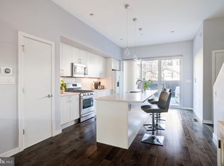 943 N 6th St, Philadelphia, PA