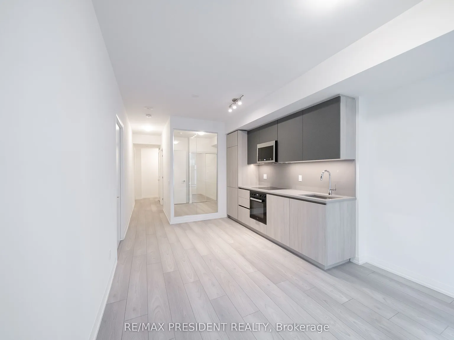 2 bed, $3,395 — Photo 2