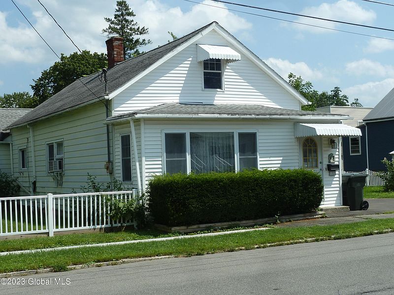 2nd image of 152 Masten Avenue