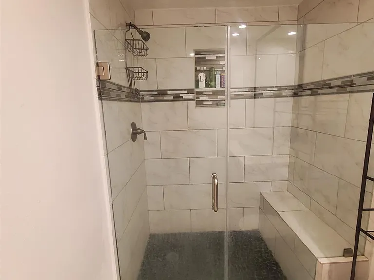 1910 Eastfield Dr — Photo 15