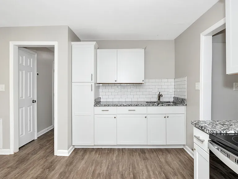 907 Fairway Dr NW — Photo 11