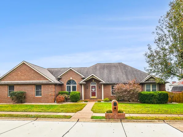 1433 Harlaxton Rd, Evansville, IN 47725