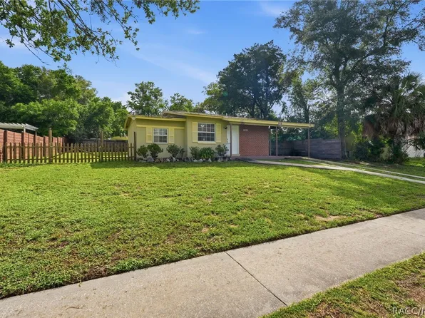 9447 N Milam Way, Citrus Springs, FL 34434
