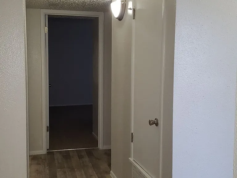 Woodland Apts San Antonio — Photo 11