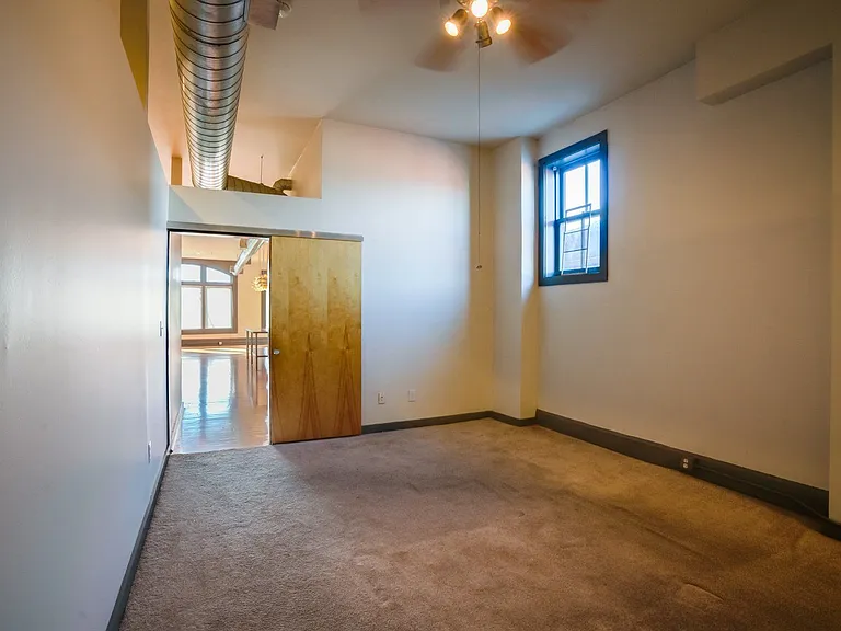 913 Monmouth St #2A — Photo 15