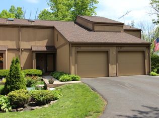 524 Walnut Ln, Mason, OH