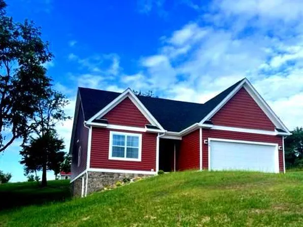 206 Autumn Dr, Romney, WV 26757