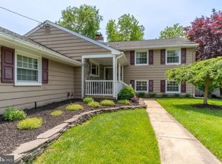 1104 Green Briar Rd, Cherry Hill, NJ 08034