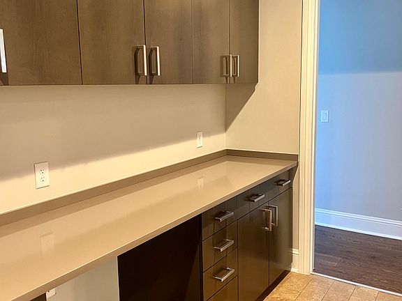 Butlers Pantry/Mud Room