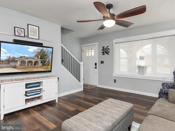 9 Lexington Rd, Harmans, MD 21077