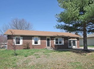 605 E Scott Wayne Dr, Nixa, MO 65714