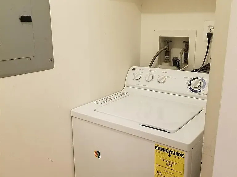 Laundry Area 1