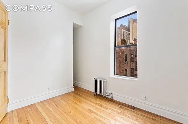 Rented by Compass | media 22