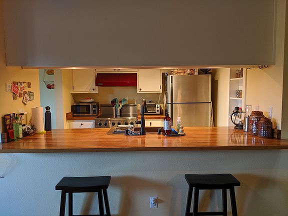 Kitchen bar seating