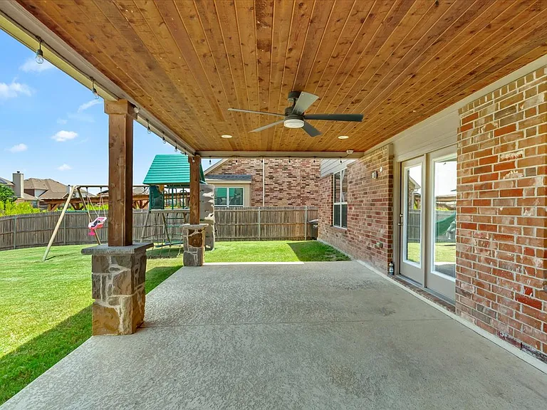 4260 Aldridge Ln — Photo 21