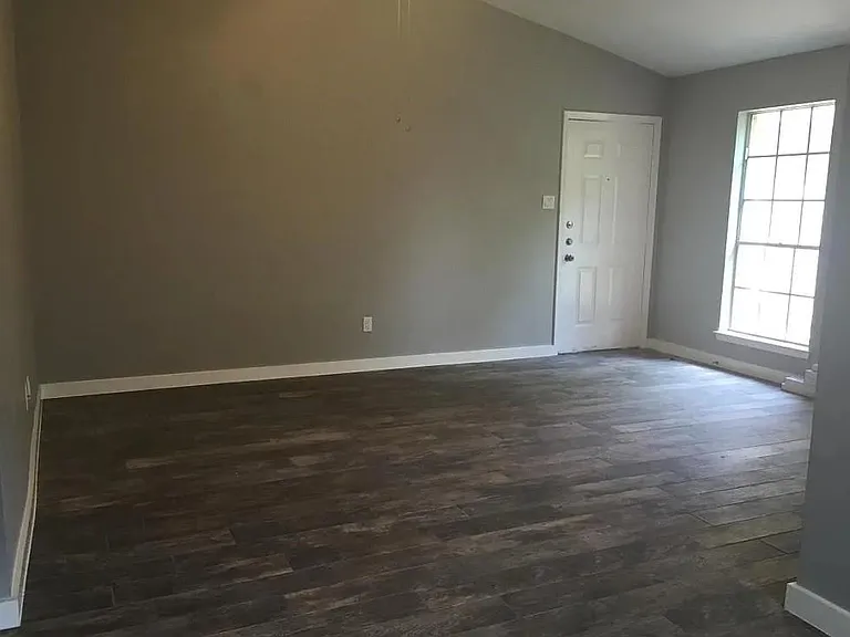 4604 Brown Bark Pl #B — Photo 4