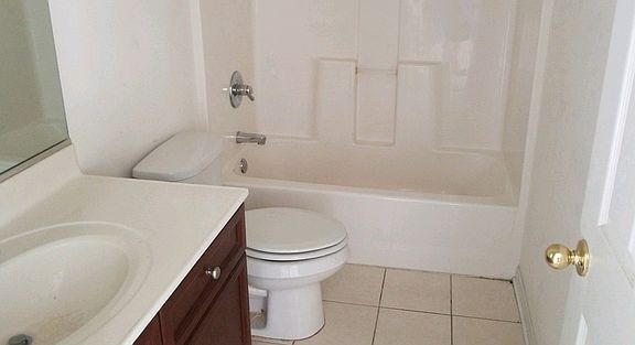5th image of 130 W Forestview Ln