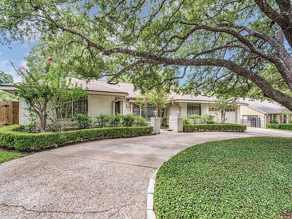 2nd image of 918 Patricia Dr