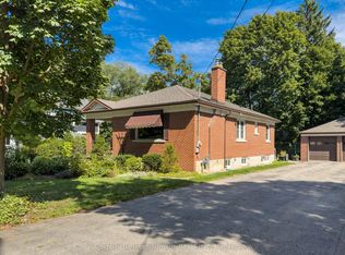 18 Forest Hill Dr, Guelph, ON N1G 2E3