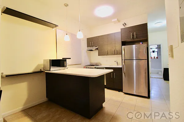 Rented by Compass | media 22