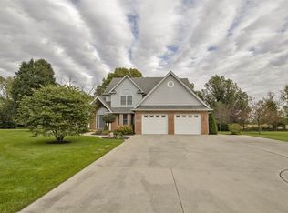 2018 Cameron Dr, Kokomo, IN 46902