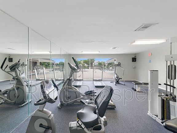 5th image of 4716 Walden Cir APT 1634