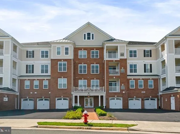 44589 York Crest Ter APT 405, Ashburn, VA 20147