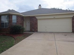 7104 Park Creek Cir W, Fort Worth, TX 76137