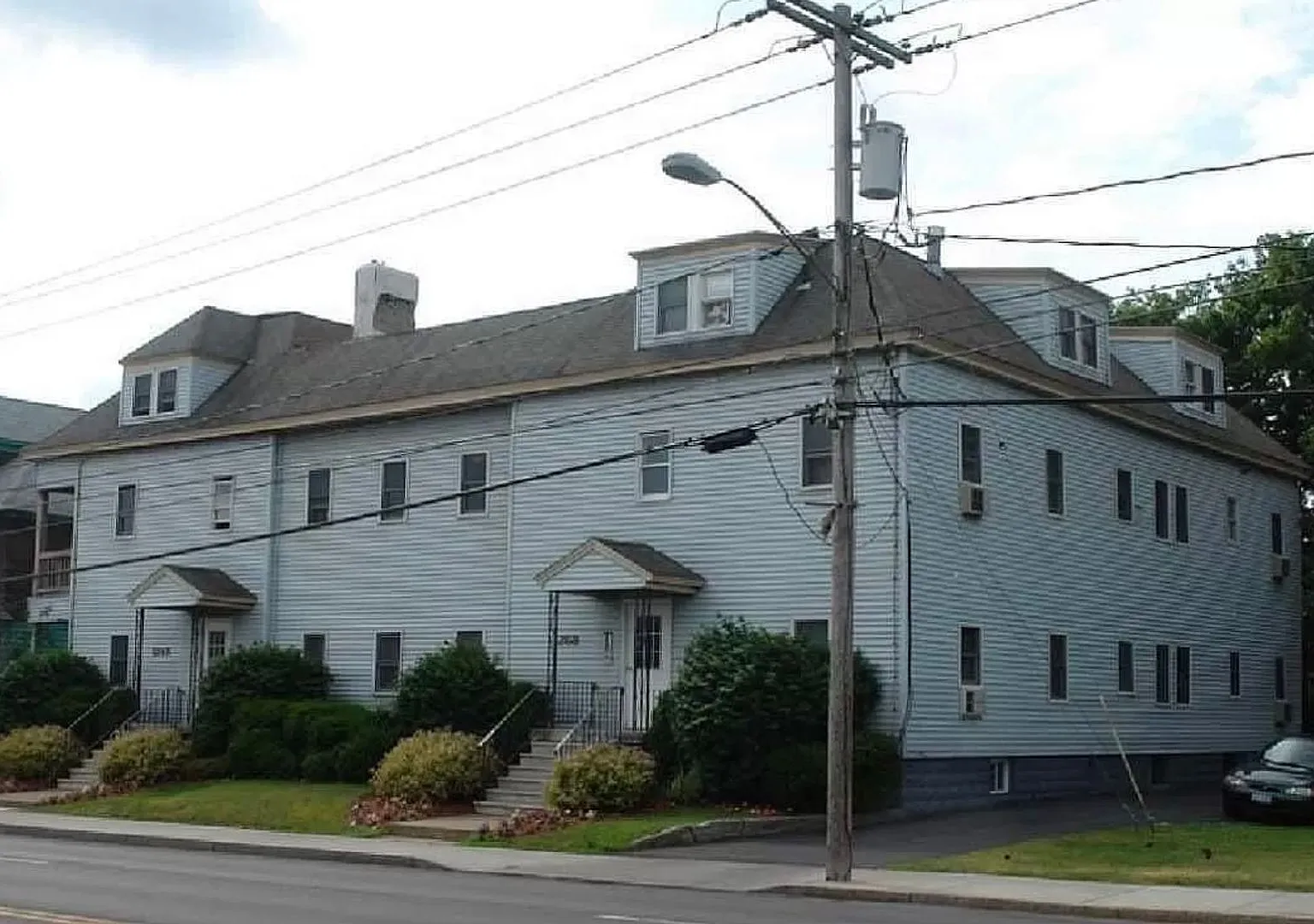 1265 West Genesee Street — Photo 3