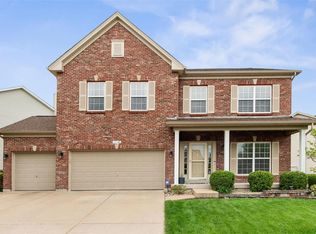 1046 Hawkins Bend Dr, Fenton, MO 63026