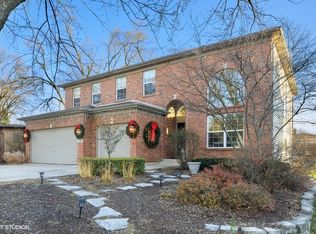 718 Wakeman Ave, Wheaton, IL 60187