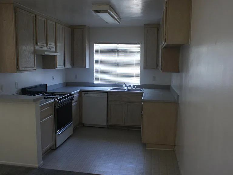410 S Clementine St #108 — Photo 14