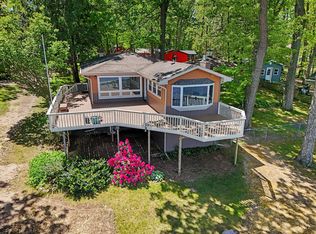 58774 Lakeshore Dr, Colon, MI 49040