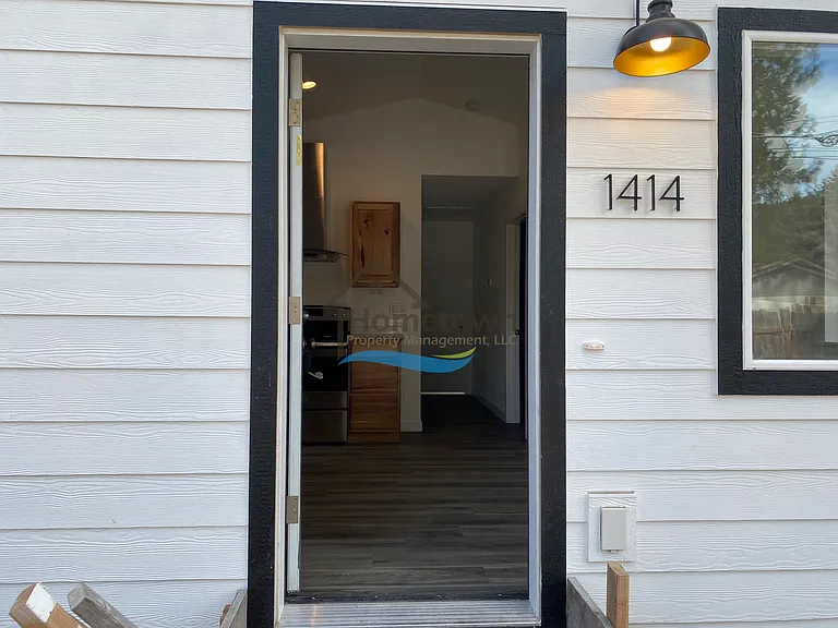 1414 N 13th St — Photo 17