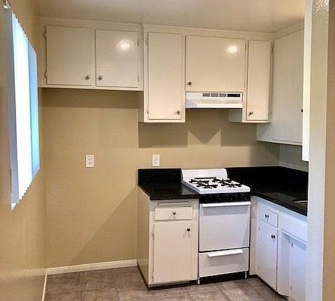 3rd image of 761 E Orange Grove Blvd APT 11