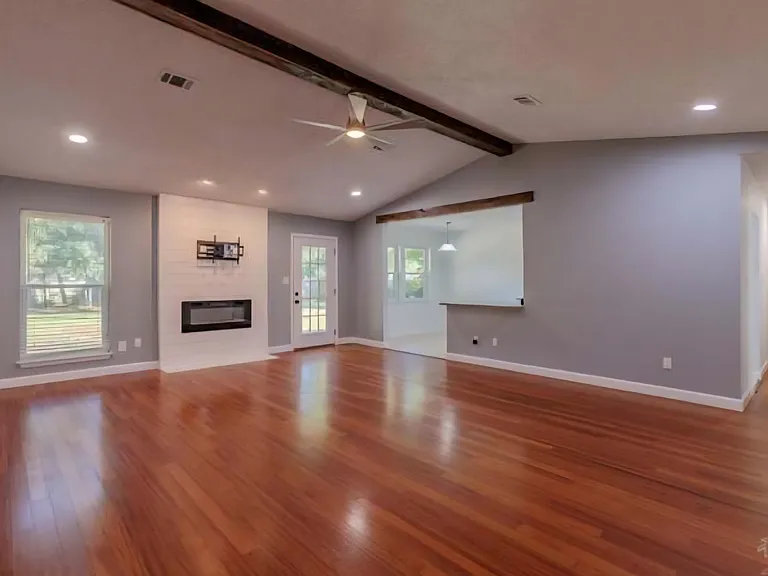 1387 Calcutta Dr — Photo 6