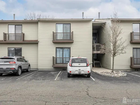 1614 Spruce Hills Dr, Glen Gardner, NJ 08826