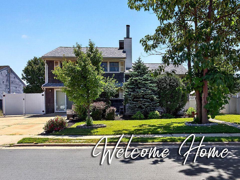 1st image of 52 Jackson Ave