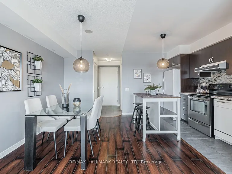 60 Heintzman St #1802 — Photo 7