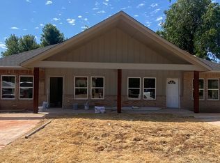 220 SW 2nd St, Blanchard, OK 73010