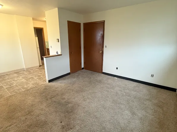 4120 4th St NE APT 202, Minneapolis, MN 55421