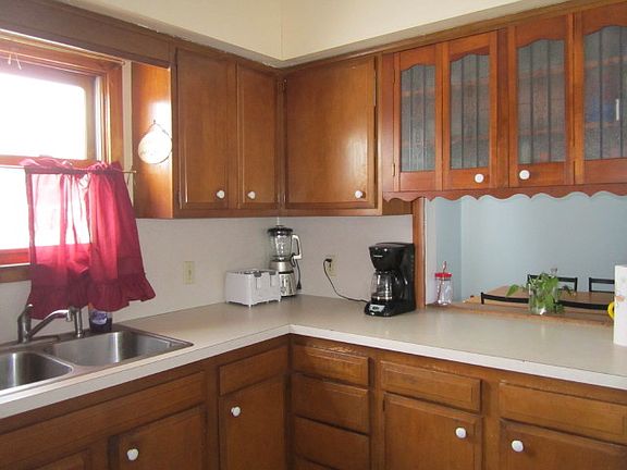 3rd image of 7512 Hazel Dr