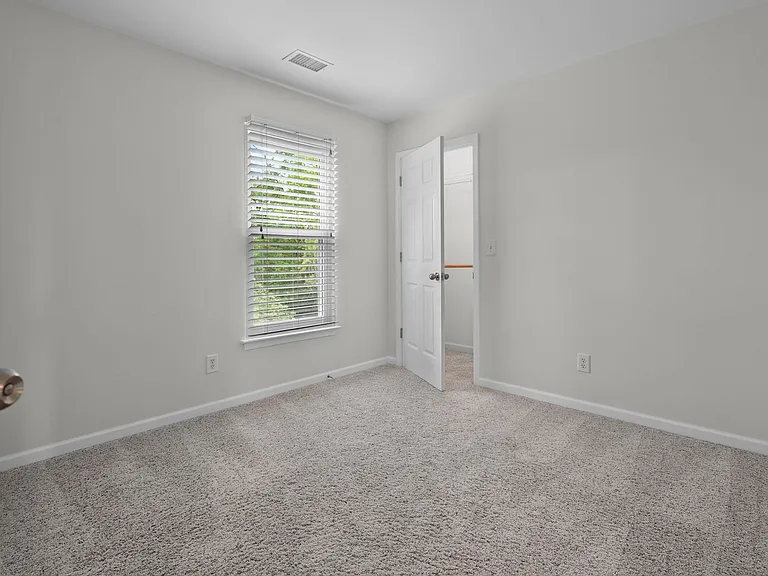 3258 Nolen Ln — Photo 3